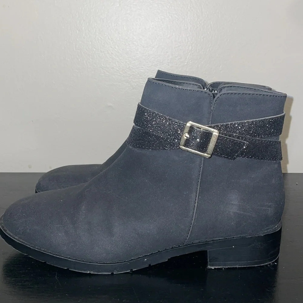 Lands End Ankle Boot.  Size‎ 5 M.